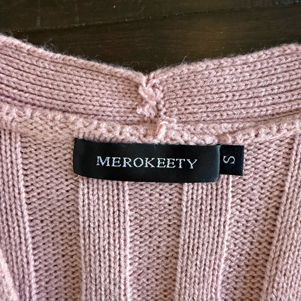 Elegant Blush Cable Knit Cardigan - Picture 3 of 3